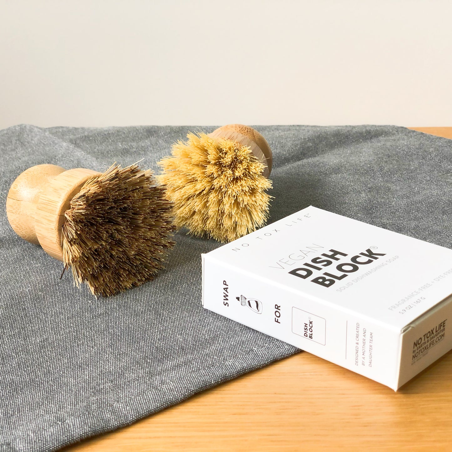 Short Handle Bamboo Dish Washing Brush with Plant Fibre Bristles Singapore